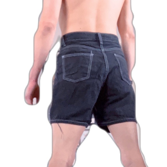 BLACK JEAN SHORTS - Picture 3 of 3